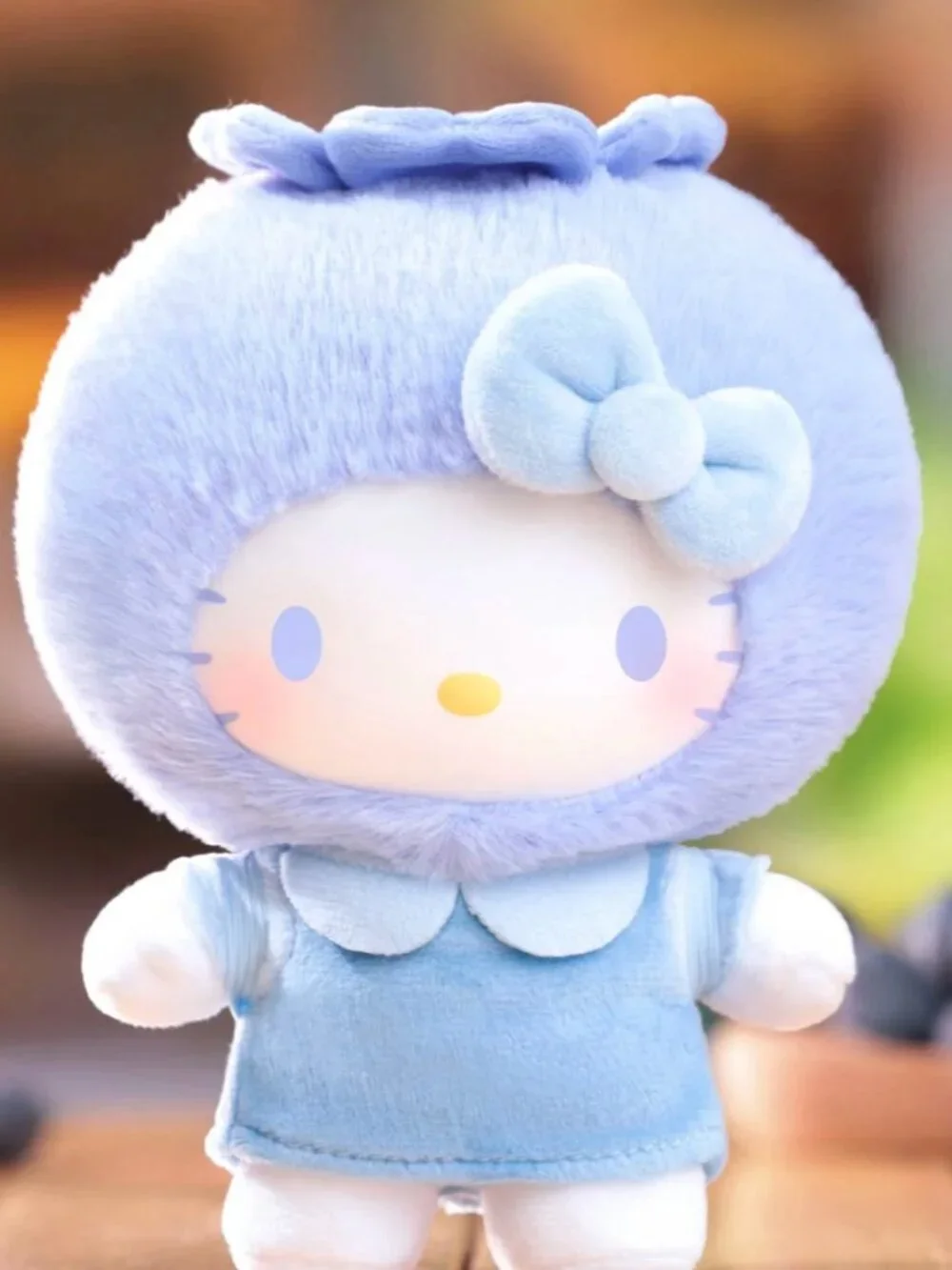 TOPTOY HELLO KITTY SWEET AND SOUR BLUEBERRY BAG CHARM